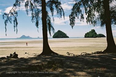 20 Thailand 2002 F1010020 Ausflug Krabi Strand_478